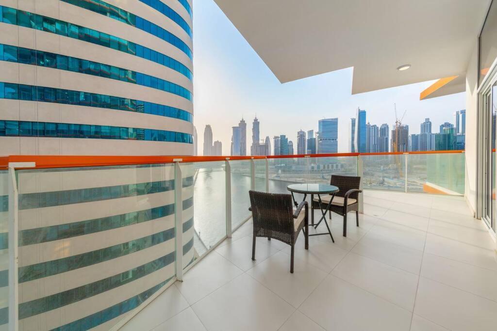 Millennium Binghatti, Business Bay - Mint Stay Dubai Exteriör bild