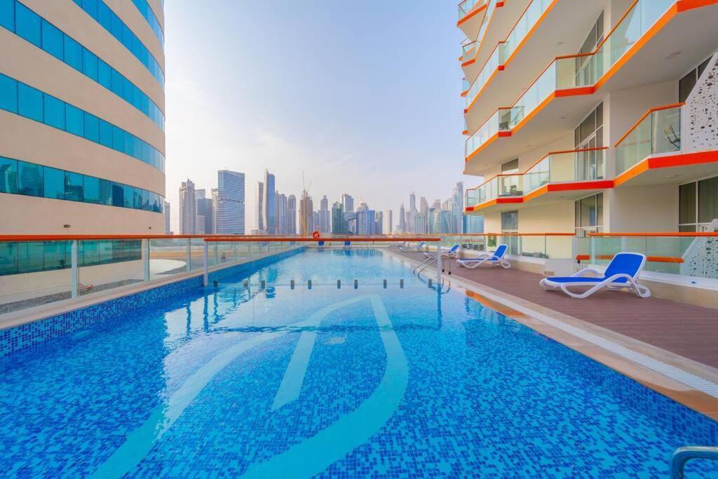 Millennium Binghatti, Business Bay - Mint Stay Dubai Exteriör bild