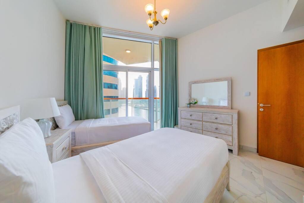 Millennium Binghatti, Business Bay - Mint Stay Dubai Exteriör bild